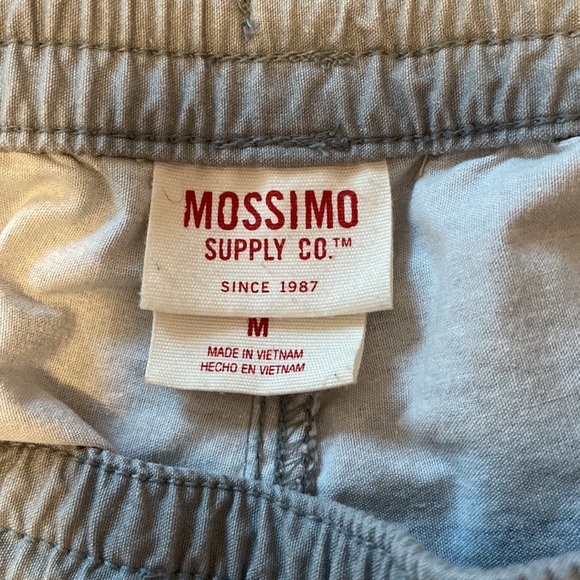 2 pairs of Mossimo shorts - Picture 7 of 9